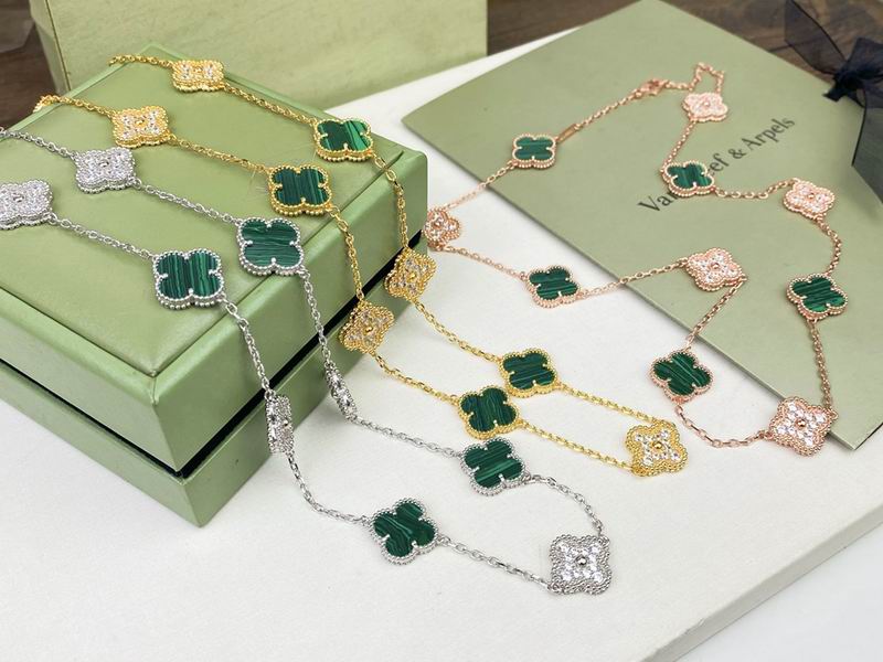 Van Cleef & Arpels necklace 12yxq46